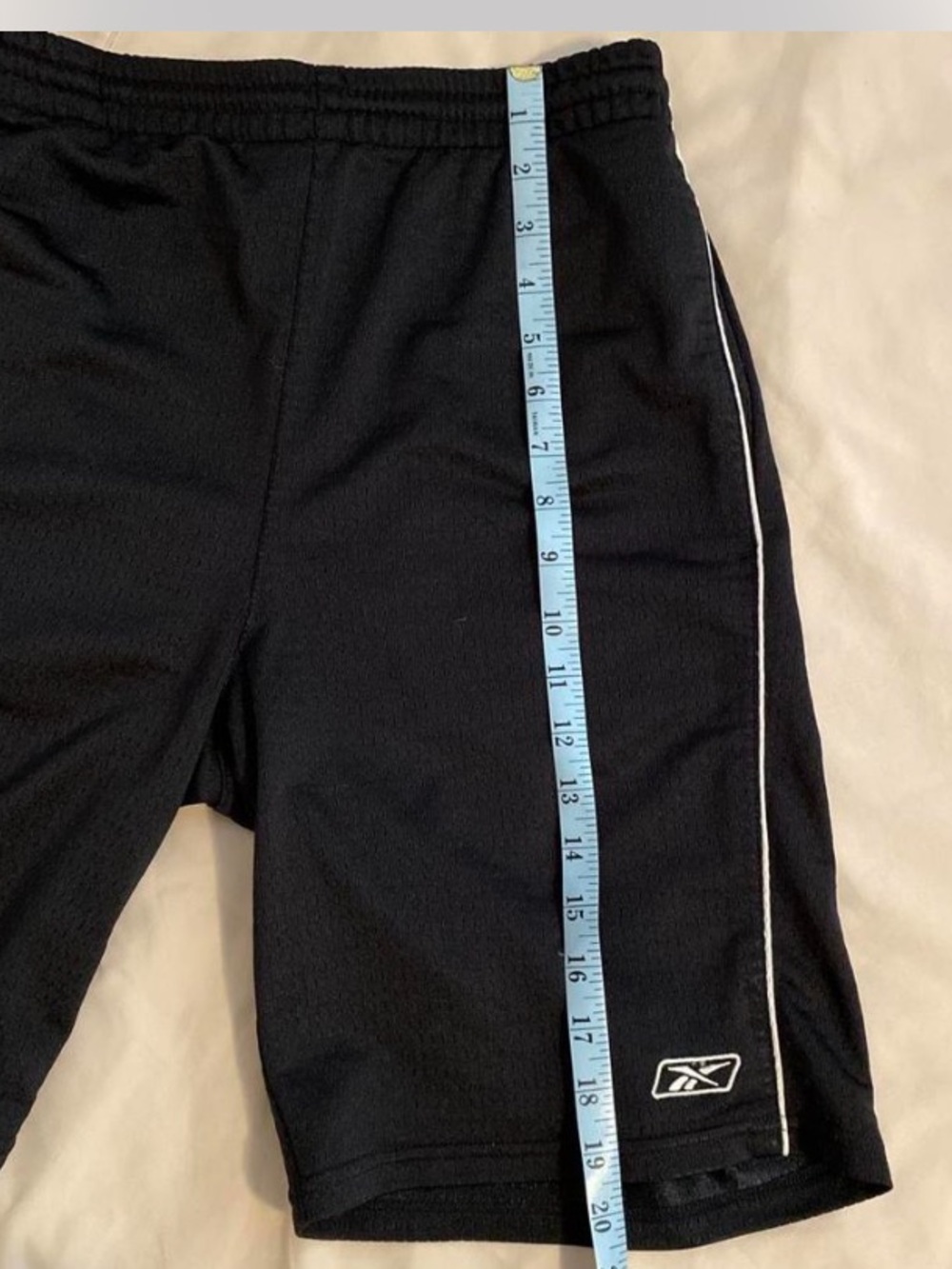 Reebok Men’s Black Athletic Shorts with White Trim Sz M